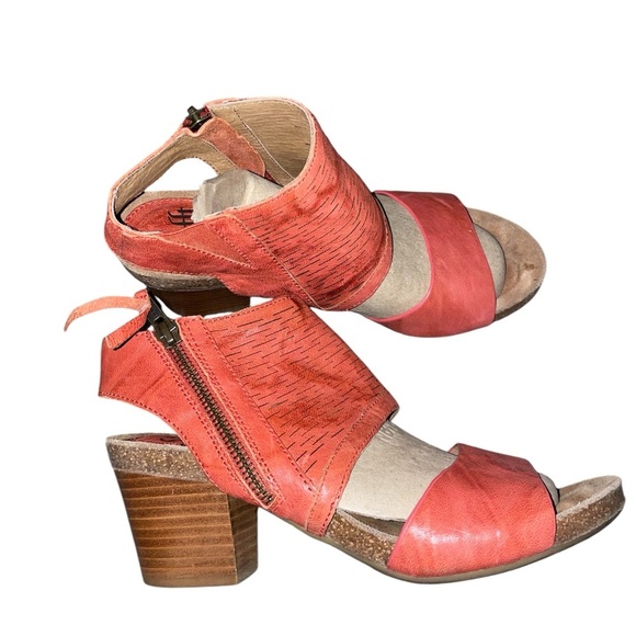 Sofft Milan ankle cuff Sandals - Picture 7 of 9